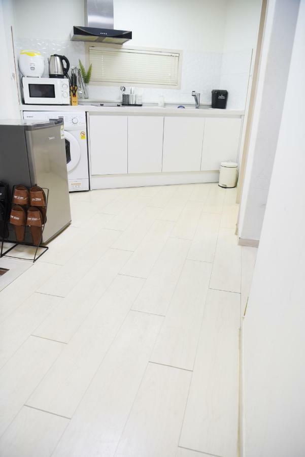Jw Stay In Hongdae Seoul Exterior photo
